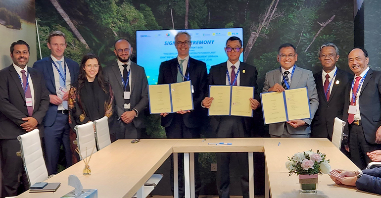 ACWA Power inks deal to develop Indonesia’s largest green hydrogen project