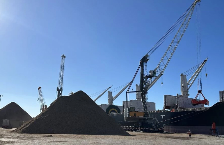 Eternali signs its first customer order