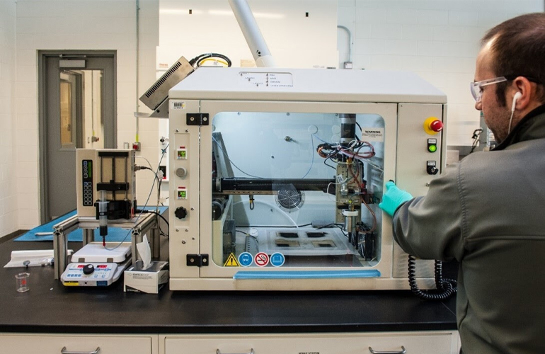 New pathway uses power to produce formic acid from carbon dioxide