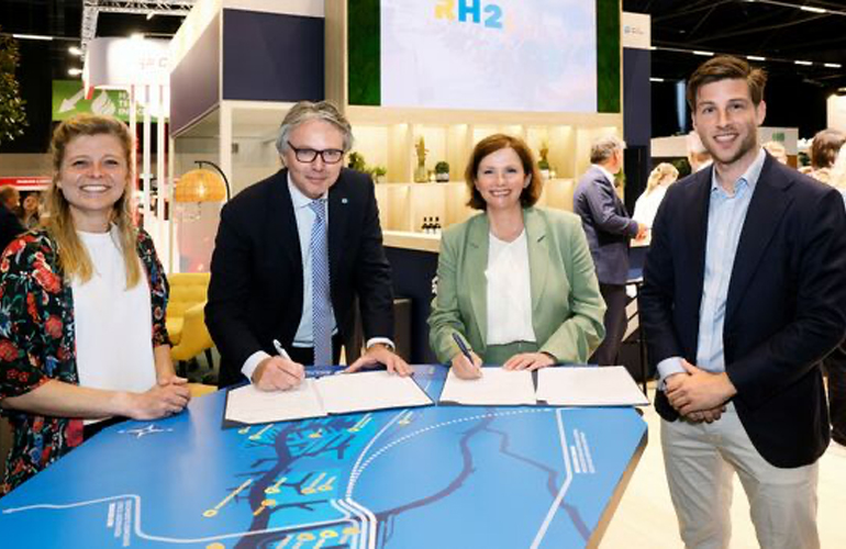 Port of Rotterdam Authority and Rotterdam The Hague Airport collaborate