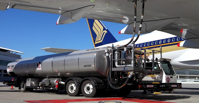 Singapore Airlines celebrated 70th anniversary with inaugural biofuel flight from San Francisco Airport to Singapore on May 1 (photo courtesy SkyNRG).