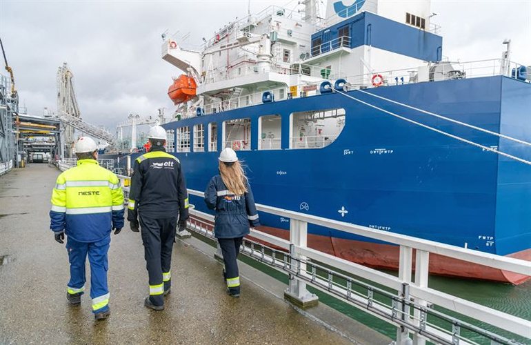 Neste expands SAF supply capabilities with VTTI